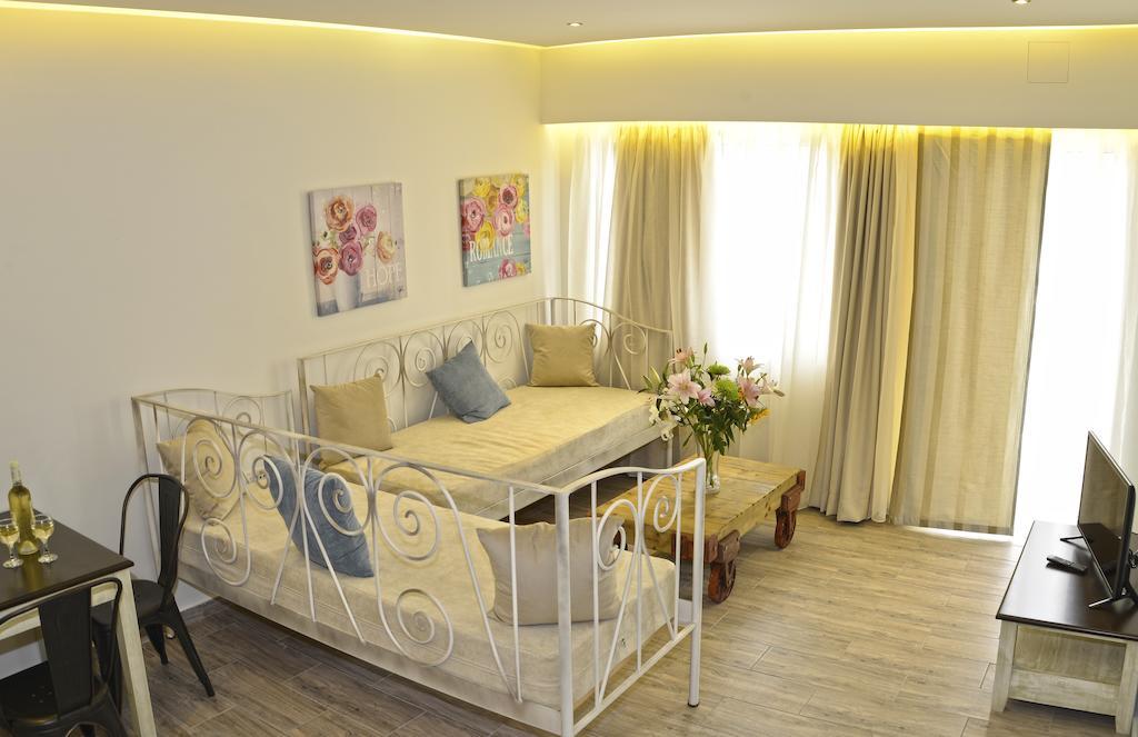 Princess Irini Sea Front Aparthotel Rethymno  Bagian luar foto