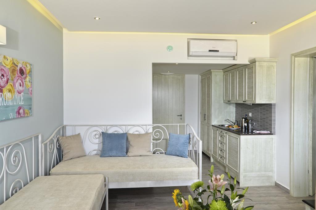 Princess Irini Sea Front Aparthotel Rethymno  Ruang foto